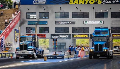 Fuller Brother put the hammer down drag raceing